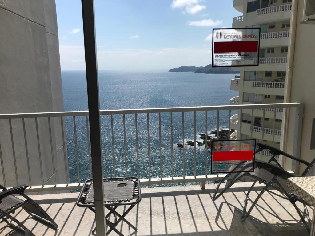 Suite Frente Al Mar En Torres Gemelas Acapulco Esterno foto