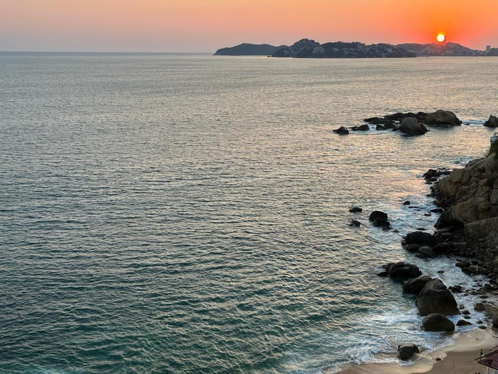 Suite Frente Al Mar En Torres Gemelas Acapulco Esterno foto